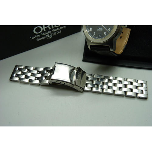 1117 - An Oris day date wristwatch with box and papers