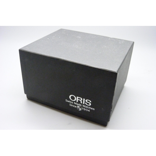 1117 - An Oris day date wristwatch with box and papers