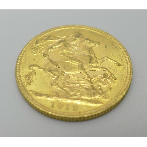 1118 - A 1912 gold sovereign