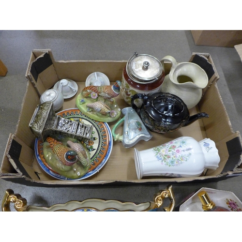 1209 - A box of mixed china including Aynsley and Sheridan **PLEASE NOTE THIS LOT IS NOT ELIGIBLE FOR POSTI... 