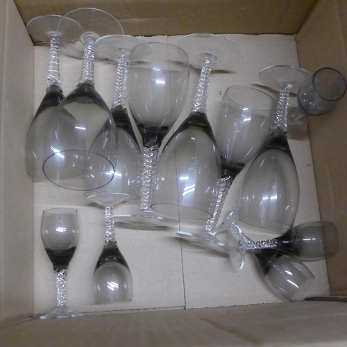 1243 - A collection of wine glasses **PLEASE NOTE THIS LOT IS NOT ELIGIBLE FOR POSTING AND PACKING**