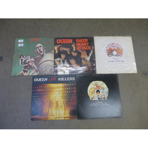 688 - Five Queen LP records