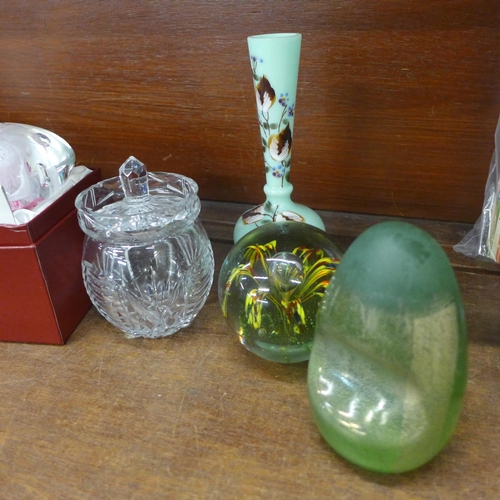 702 - Assorted glassware including a Royal Crest paperweight