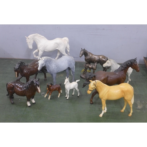 784 - Six Royal Doulton horses, a Fiesta Studios model and other horse models, grey  horse a/f, broken ear... 