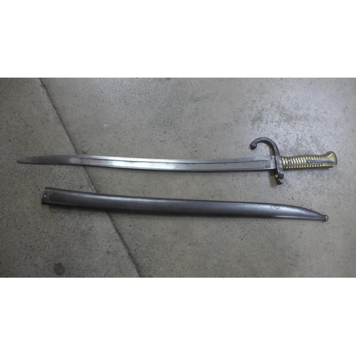 817 - A French bayonet and scabbard