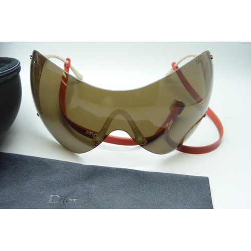 837 - A pair of Dior Rasta Ski I sunglasses, boxed