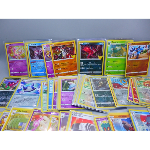 844 - 100 Holo and reverse holo Pokemon cards