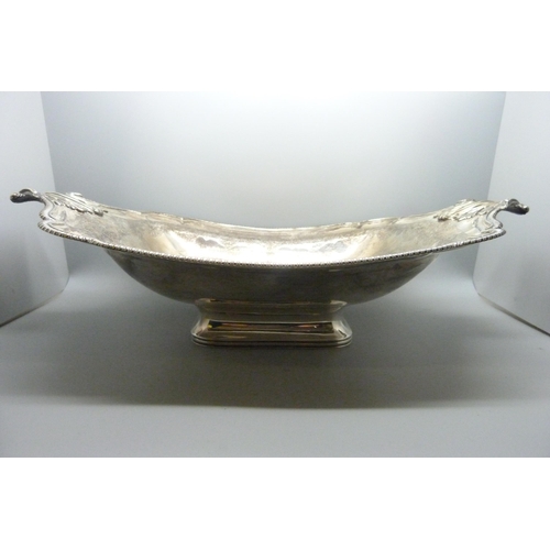 888 - A large silver basket, 41cm, London 1809, 1002g