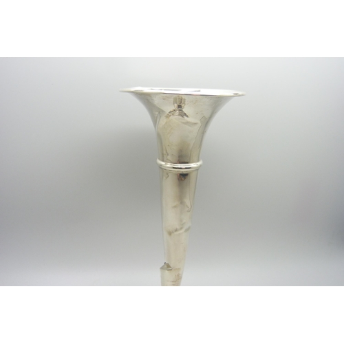 895 - A silver posy vase with weighted base, 135g, a/f