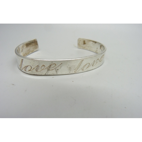 901 - Silver:- bangle, rings, necklace, etc.