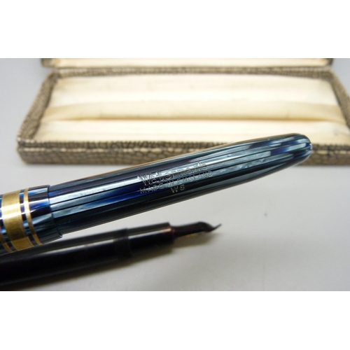 903 - A Parker Duofold fountain pen and a Waterman WS fountain pen, both with 14ct gold nibs