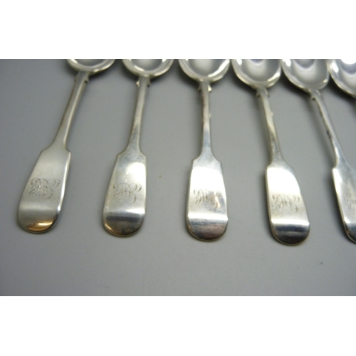 918 - A silver serving spoon, six silver tablespoons and six silver forks, 693g