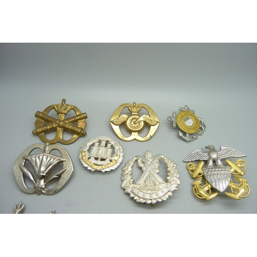 937 - Military cap badges including reproduction