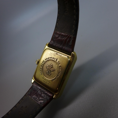 950 - A Dreyfuss & Co. 18ct gold lady's wristwatch