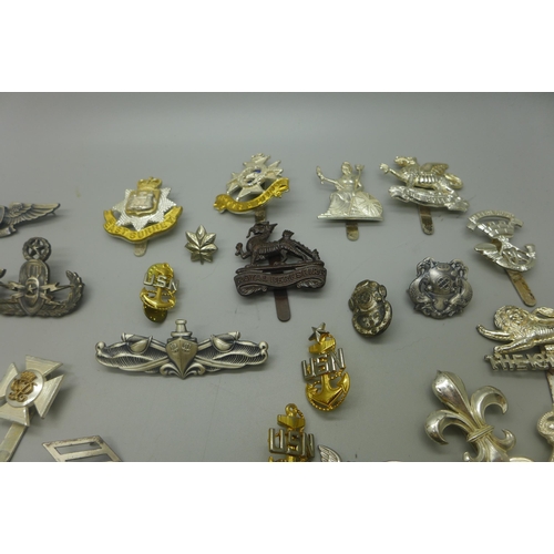 953 - Military cap badges including reproduction