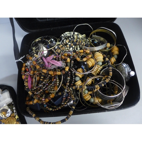 964 - Costume jewellery, watches, etc.