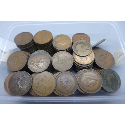 971 - Assorted British pennies