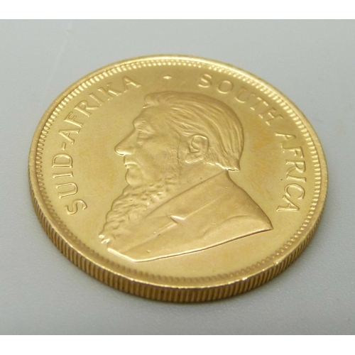 988 - A 1985 gold half krugerrand