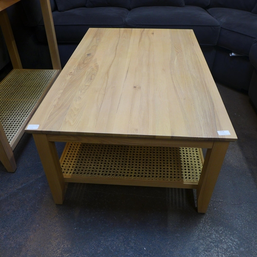 1462 - A Cotswold light oak and rattan coffee table