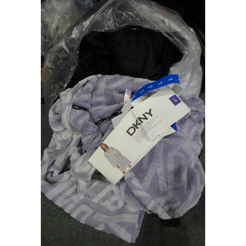 3018 - Bag of Women's DKNY robes - mixed size * this lot is subject to VAT