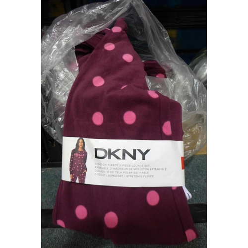 3021 - Bag of Women's DKNY Purple fleecy loungewear - mixed size * this lot is subject to VAT