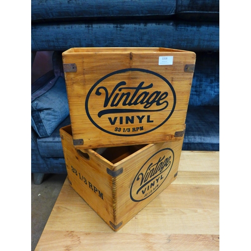 1318 - A set of two wooden vintage vinyl LP record storage boxes (FL3426)