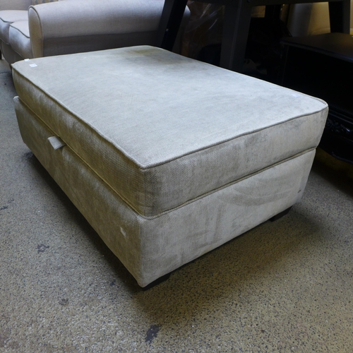 1640 - A Halley white upholstered large rectangular ottoman footstool