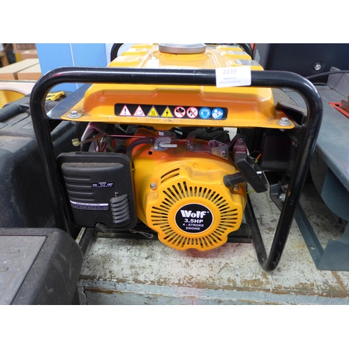 2038 - Dewalt DCR 016 digital/DAB radio - W