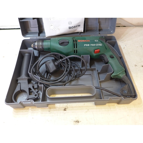 2040 - Bosch PSB 750-2RE 240V hammer drill