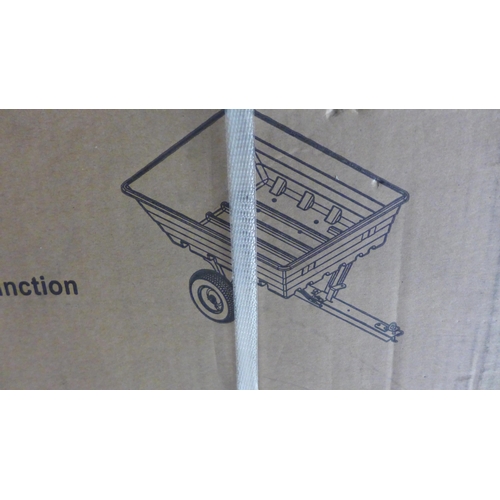 2366 - 400lb Poly Dump Cart - boxed