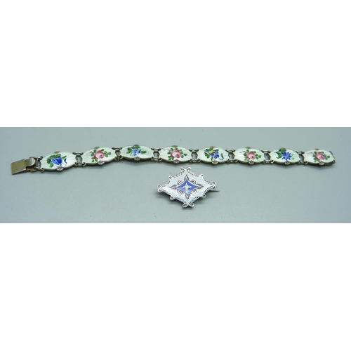 1011 - A Norway Ivor Holth sterling silver and enamel bracelet, 18cm, and an enamel brooch