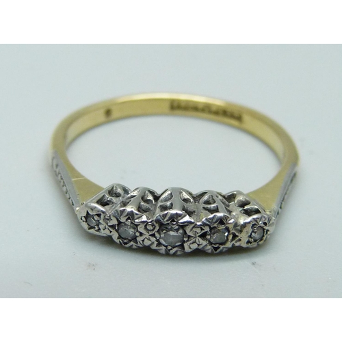 1033 - An 18ct gold and platinum set five stone diamond ring, 2.1g, M