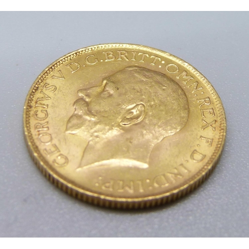 1094 - A 1925 gold full sovereign