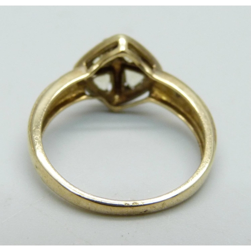 1131 - A 9ct gold ring, 2.5g, N