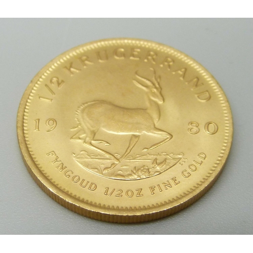 1154 - A 1980 gold half krugerrand