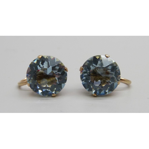 1159 - A pair of 14ct gold screw back earrings, 5.2g,  (11.6mm diameter stones)