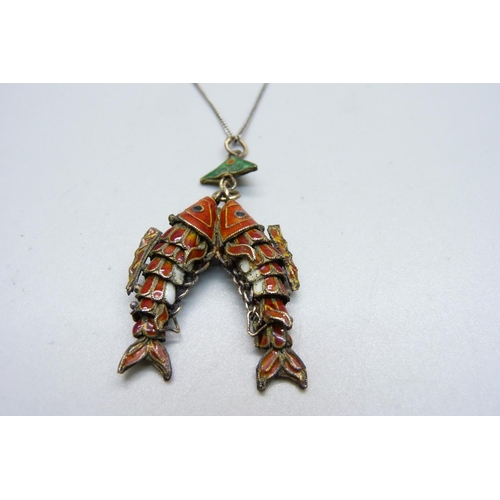 1161 - A vintage enamelled double fish pendant