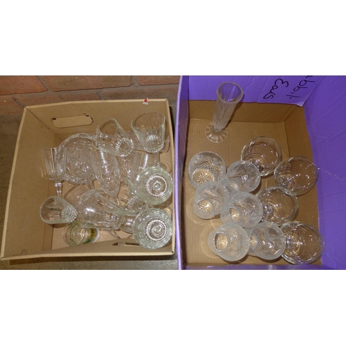 1259 - Assorted drinking glasses **PLEASE NOTE THIS LOT IS NOT ELIGIBLE FOR POSTING AND PACKING**