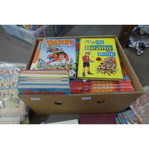 1262 - A box of Beano and Dandy annuals and comics **PLEASE NOTE THIS LOT IS NOT ELIGIBLE FOR POSTING AND P... 