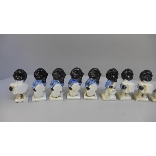 650 - Robertson Jam Wade porcelain jazz band figures, circa 1962, twelve complete and four a/f, with colou... 