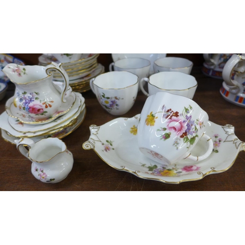 691 - Royal Crown Derby Posies cups, saucers, dishes and jugs