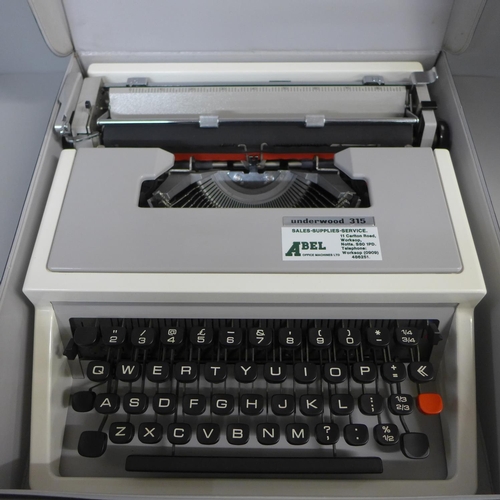 782 - An Underwood 315  typewriter, cased