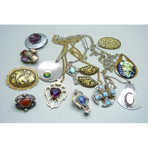 876 - Jewellery including Celtic, Toledo and 1960's pendant