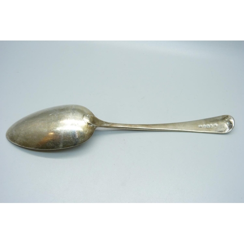 935 - A silver tablespoon, 76g