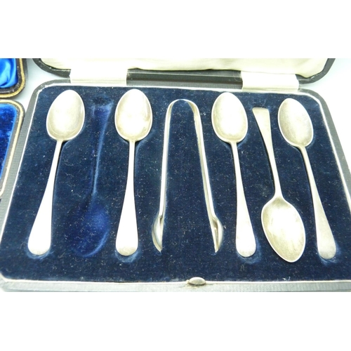 950 - A cased silver spoon and fork and a cased set of silver spoons and sugar bows, one spoon missing, 16... 