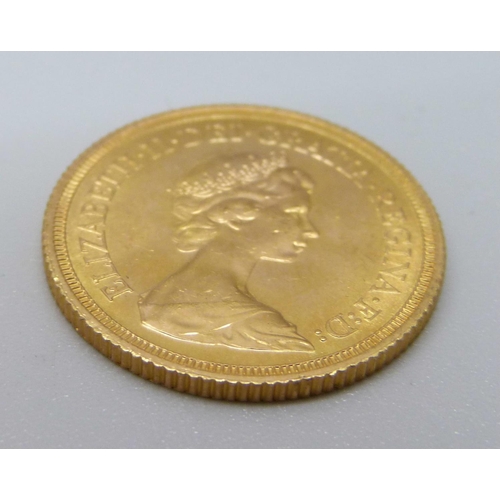 983 - A 1974 gold full sovereign