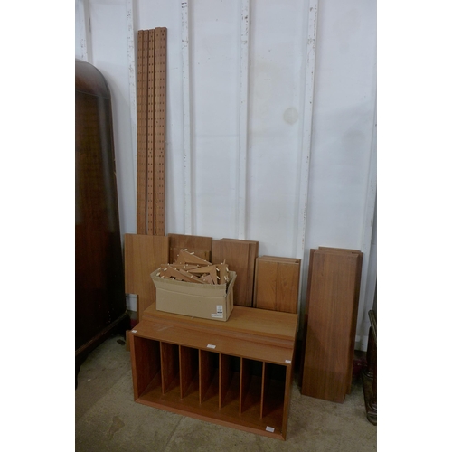 31 - A Danish PS System teak modular floating room divider