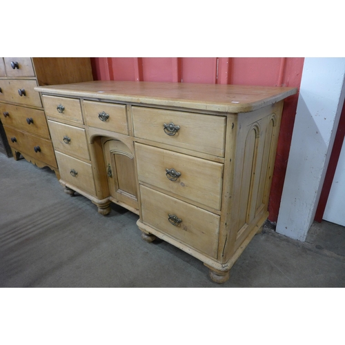 6 - A Victorian pine dresser