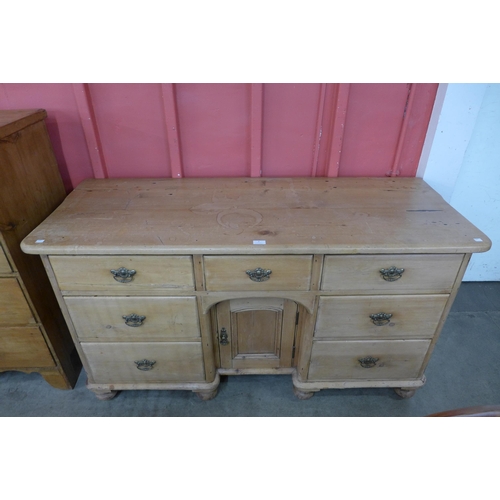 6 - A Victorian pine dresser