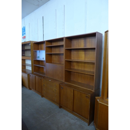 82 - A large Danish teak bookcase